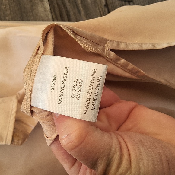 Rachel Zoe Cream Colored Silky Blouse Size Large - Picture 7 of 7